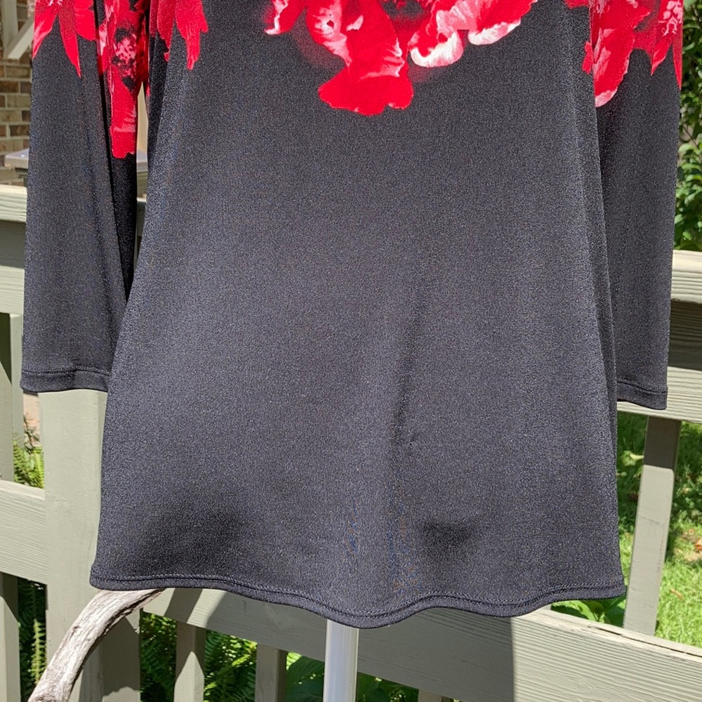 2 Fancy Calvin K Tops - Picture 15 of 16